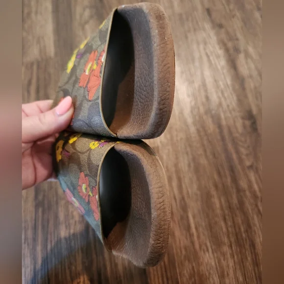 Coach Uli Slides Monogram Floral - Picture 3 of 9